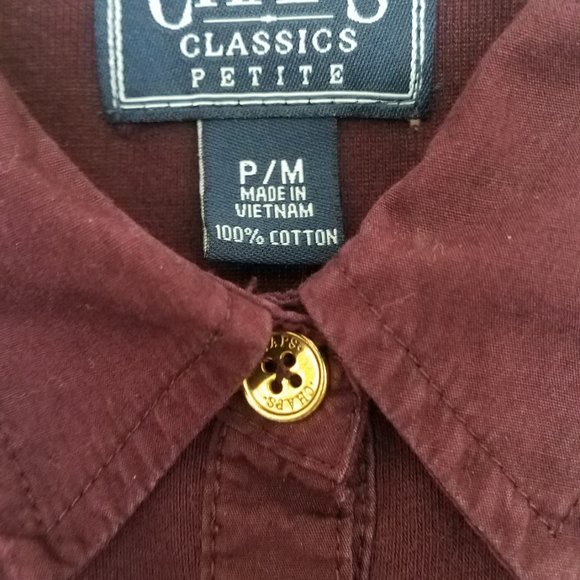 ⭐️5 for 20⭐️ CHAPS Half Button Top - Picture 2 of 4